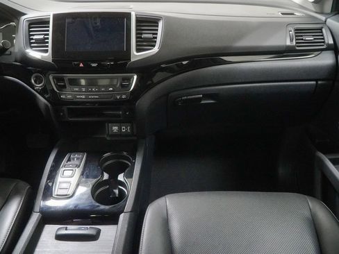 Used 2020 Honda Ridgeline RTL-E image 35