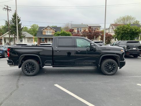 New 2026 Chevrolet Silverado 2500 High Country w/ High Country Premium Package AWD/4WD image 8