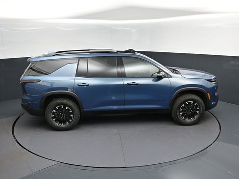 New 2026 Chevrolet Traverse Z71 w/ Driver Confidence Package AWD/4WD image 35