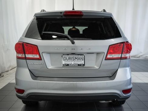 Used 2019 Dodge Journey SE w/ Premium Group FWD image 5