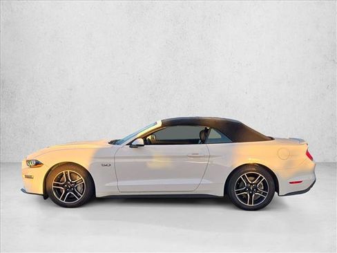 Used 2022 Ford Mustang GT Premium w/ Equipment Group 401A RWD image 8