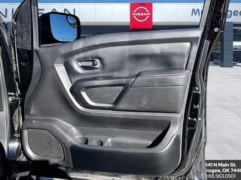 Used 2024 Nissan Titan PRO-4X w/ Pro-4x Convenience Package image 26