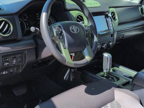 Used 2020 Toyota Tundra SR5 w/ SR5 Upgrade Package AWD/4WD image 9