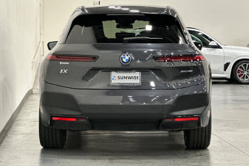 Certified 2024 BMW iX xDrive50 AWD/4WD image 5