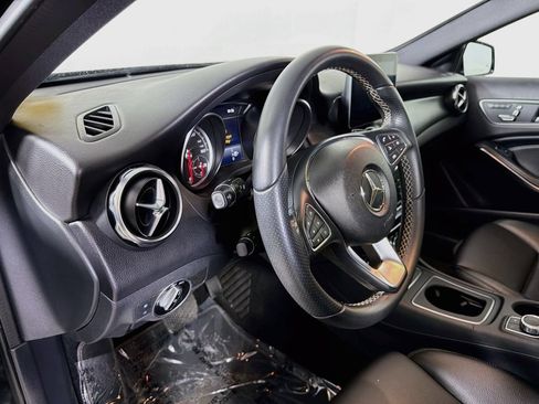 Used 2018 Mercedes-Benz GLA 250 image 10