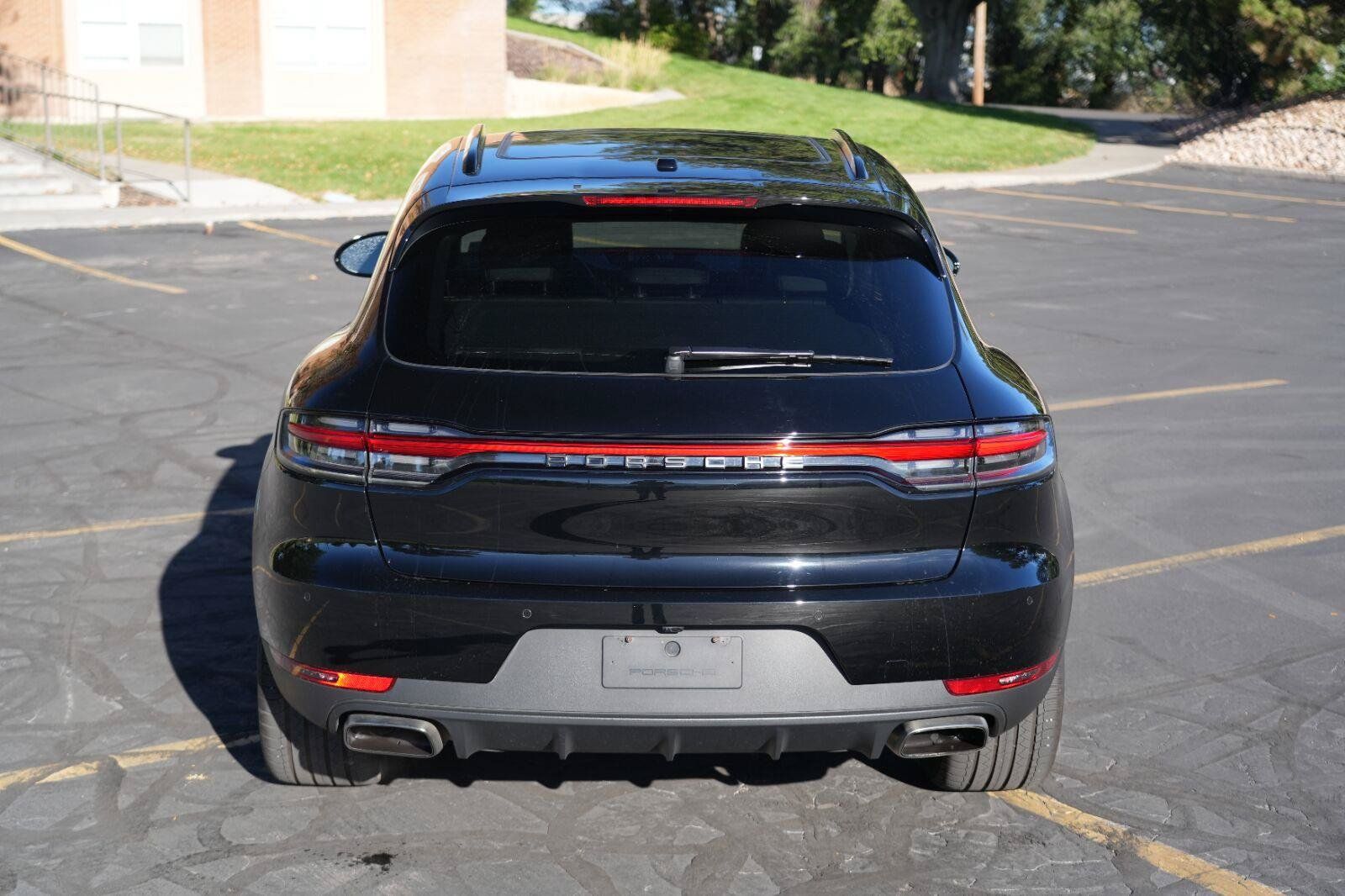 Used 2021 Porsche Macan AWD/4WD image 4