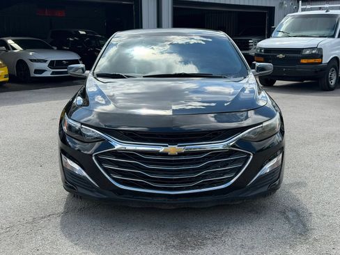 Used 2022 Chevrolet Malibu LS FWD image 2