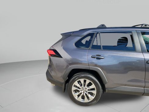 Used 2024 Toyota RAV4 XLE Premium FWD image 31