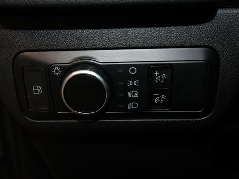 Used 2025 Ford Escape ST-Line w/ Equipment Group 301A image 9