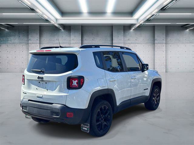 Used 2023 Jeep Renegade Altitude w/ Sun/Sound Group AWD/4WD image 4
