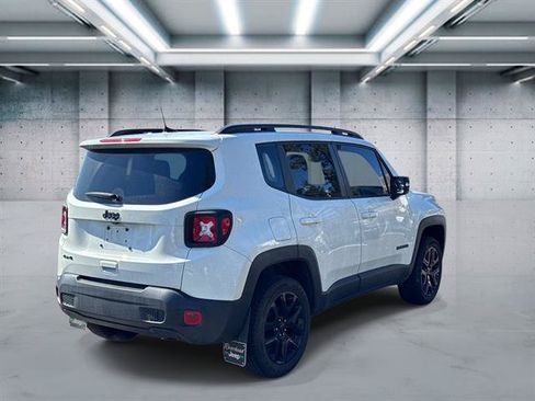 Used 2023 Jeep Renegade Altitude w/ Sun/Sound Group AWD/4WD image 4