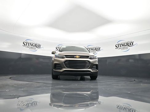 Used 2021 Chevrolet Trax LS w/ Tint and Cruise Package image 18