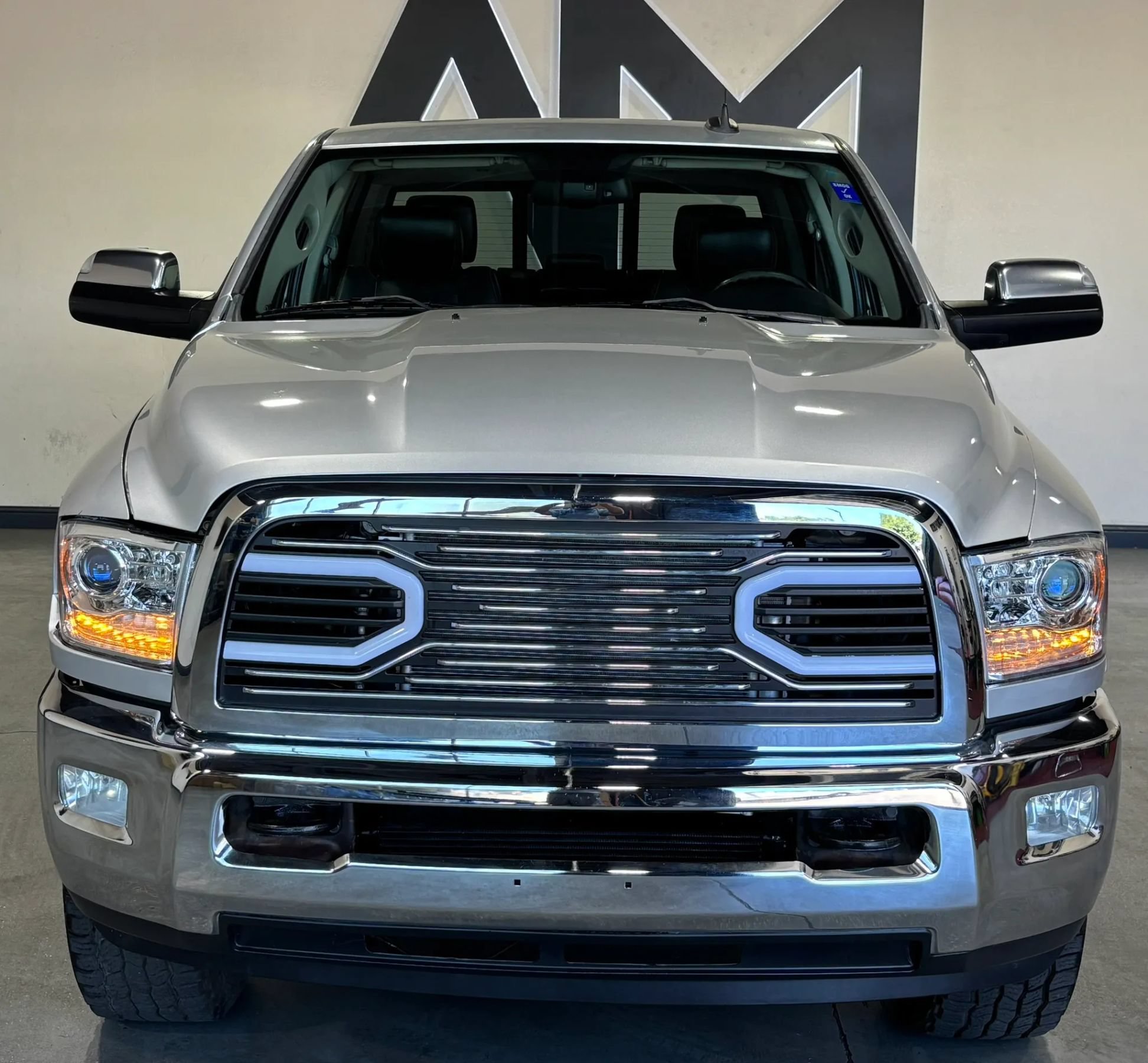 Used 2014 RAM 2500 Laramie w/ Convenience Group AWD/4WD image 2