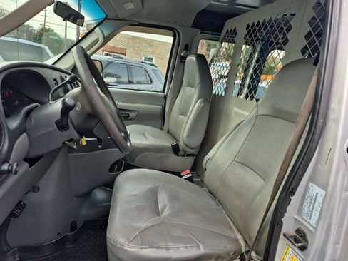 Used 2007 Ford E-350 and Econoline 350 Super Duty image 6