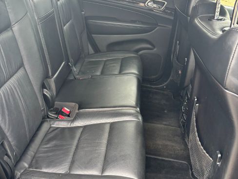 Used 2012 Jeep Grand Cherokee Laredo image 24