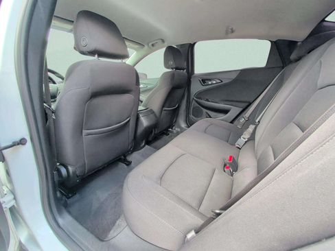 Used 2021 Chevrolet Malibu LS FWD image 32