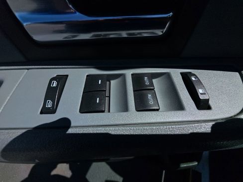Used 2013 Ford F150 XLT w/ Luxury Equipment Group AWD/4WD image 19