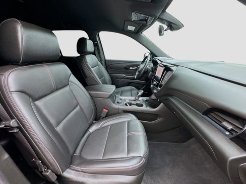 Used 2022 Chevrolet Traverse RS w/ LPO, Floor Liner Package image 20