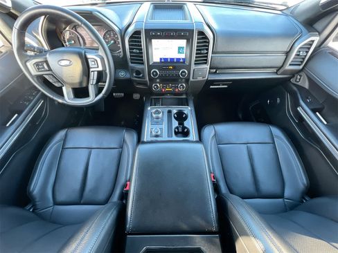 Used 2021 Ford Expedition Max XLT image 15