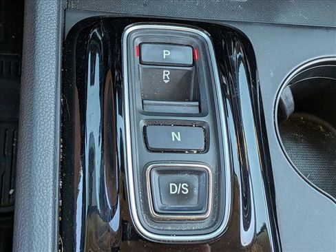 Used 2024 Honda Pilot EX-L image 11