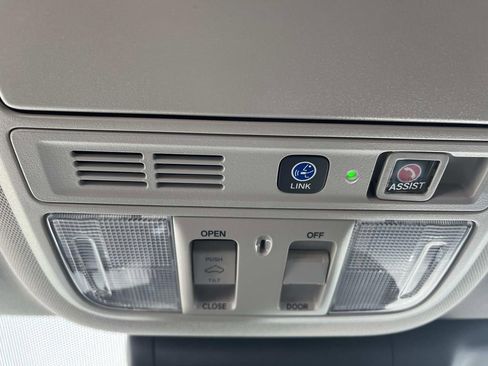 Used 2021 Honda Accord Touring image 15