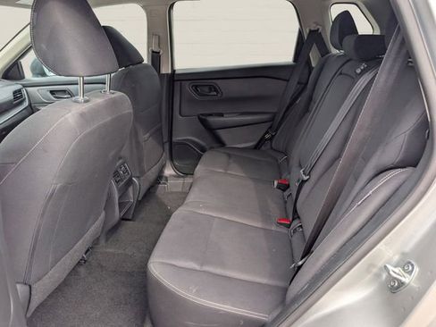Used 2024 Nissan Rogue S AWD/4WD image 11