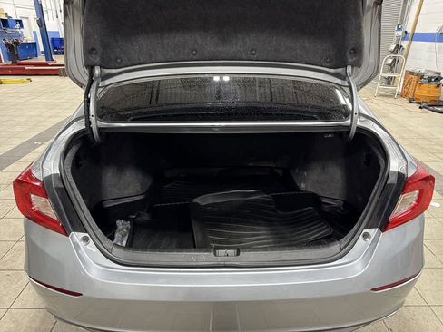 Used 2018 Honda Accord LX image 10