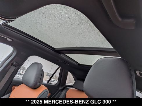 Certified 2025 Mercedes-Benz GLC 300 4MATIC image 15