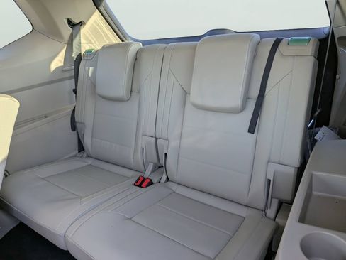 Used 2023 Volkswagen Atlas SE w/ Panoramic Sunroof Package FWD image 15