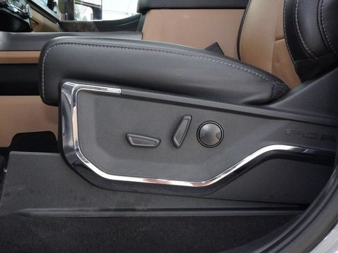Used 2024 Ford F250 Lariat w/ Lariat Ultimate Package AWD/4WD image 30