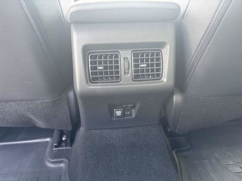 Used 2026 Toyota Camry SE AWD/4WD image 24