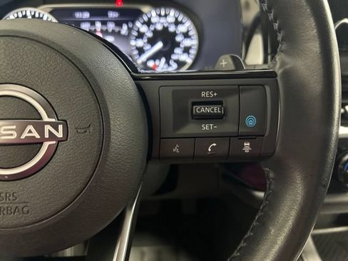 Used 2025 Nissan Pathfinder SL AWD/4WD image 27