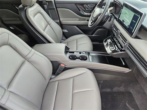 New 2026 Lincoln Corsair Premiere image 13