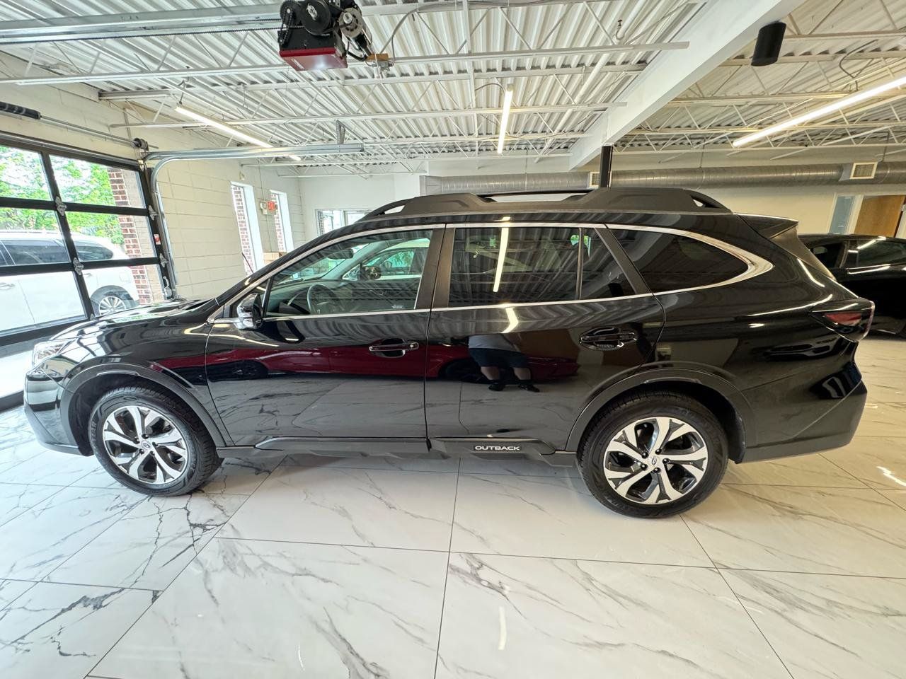 Used 2022 Subaru Outback Limited AWD/4WD image 8