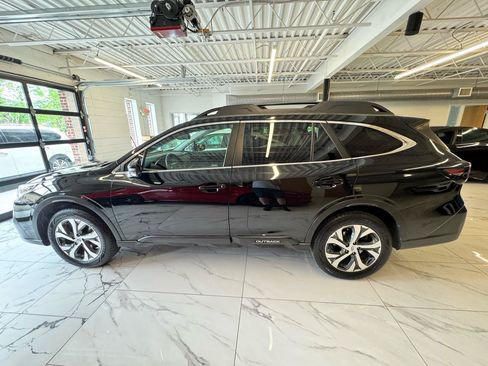 Used 2022 Subaru Outback Limited AWD/4WD image 8