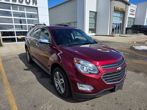Used 2017 Chevrolet Equinox Premier w/ Enhanced Convenience Package image 3