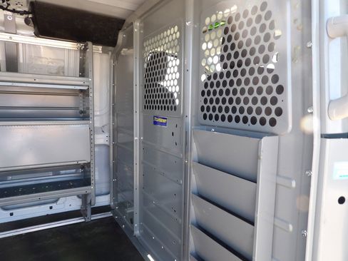 Used 2019 Ford Transit 250 130 Low Roof w/ Exterior Upgrade Package image 21