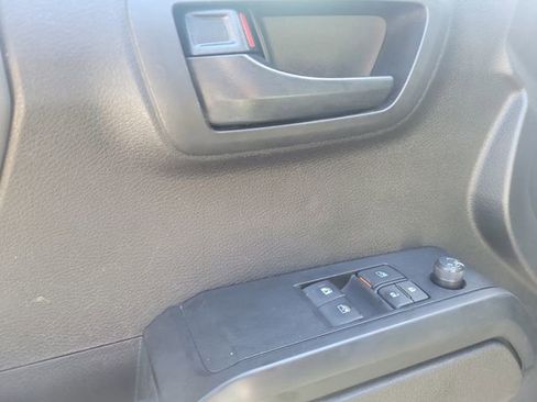 Used 2023 Toyota Tacoma SR AWD/4WD image 18