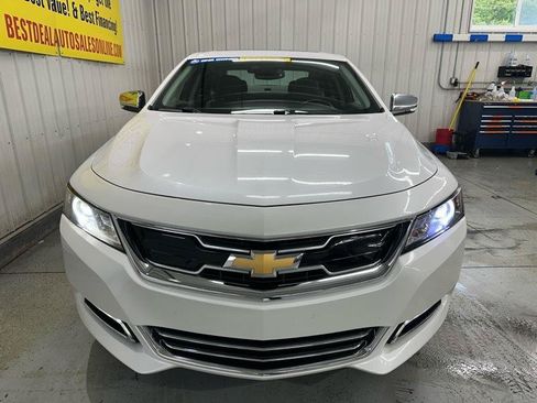 Used 2018 Chevrolet Impala Premier w/ Premier Confidence Package FWD image 2