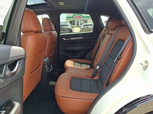 Used 2024 MAZDA CX-5 Carbon Edition image 11