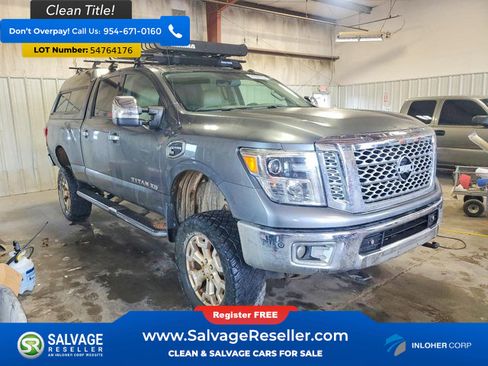 Used 2016 Nissan Titan SL AWD/4WD image 5