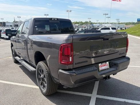 New 2026 RAM 2500 Laramie w/ Night Edition AWD/4WD image 5