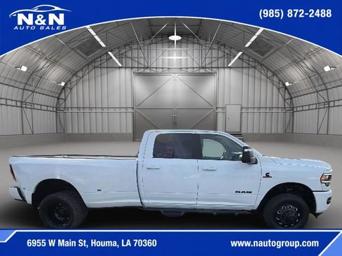 Used 2024 RAM 3500 Laramie w/ Night Edition AWD/4WD image 7