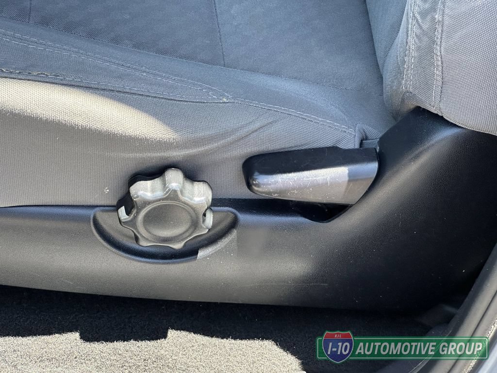 Used 2021 Toyota Tacoma SR5 RWD image 18