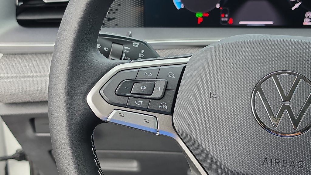 New 2026 Volkswagen Tiguan S FWD image 20