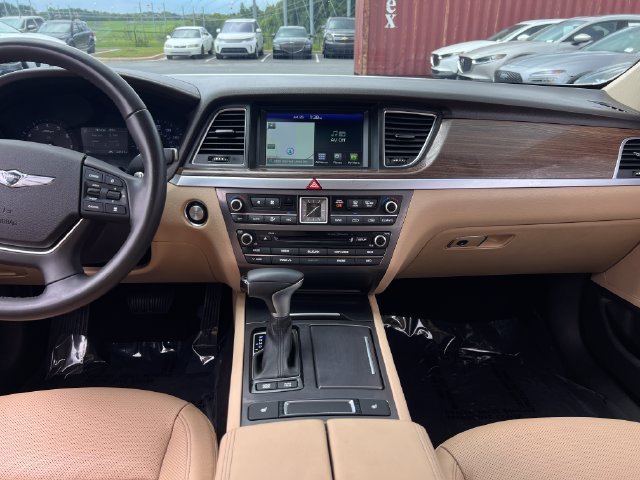 Used 2018 Genesis G80 3.8 RWD image 15