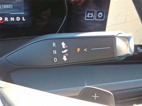 New 2026 Chevrolet Traverse LT image 11