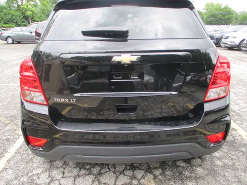 Used 2019 Chevrolet Trax LS FWD image 17