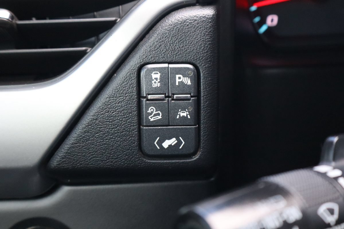Used 2018 Chevrolet Tahoe LT AWD/4WD image 38