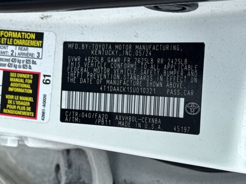 Used 2025 Toyota Camry LE FWD image 45